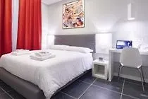 Nearhome فندق
